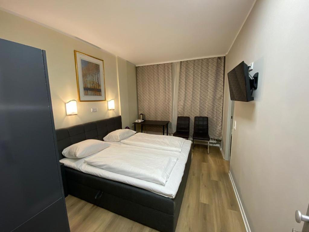 Hotel Koenigshof The Arthouse Colonia Esterno foto